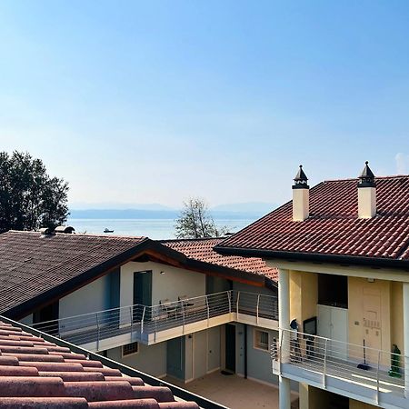 Casa Di Alex | Sirmione Apartment Luaran gambar