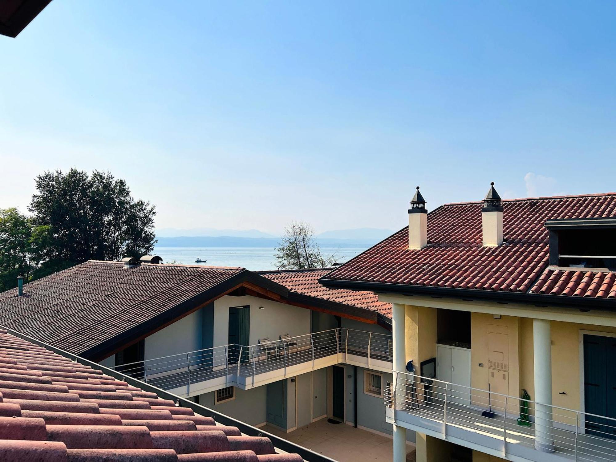 Casa Di Alex | Sirmione Apartment Luaran gambar