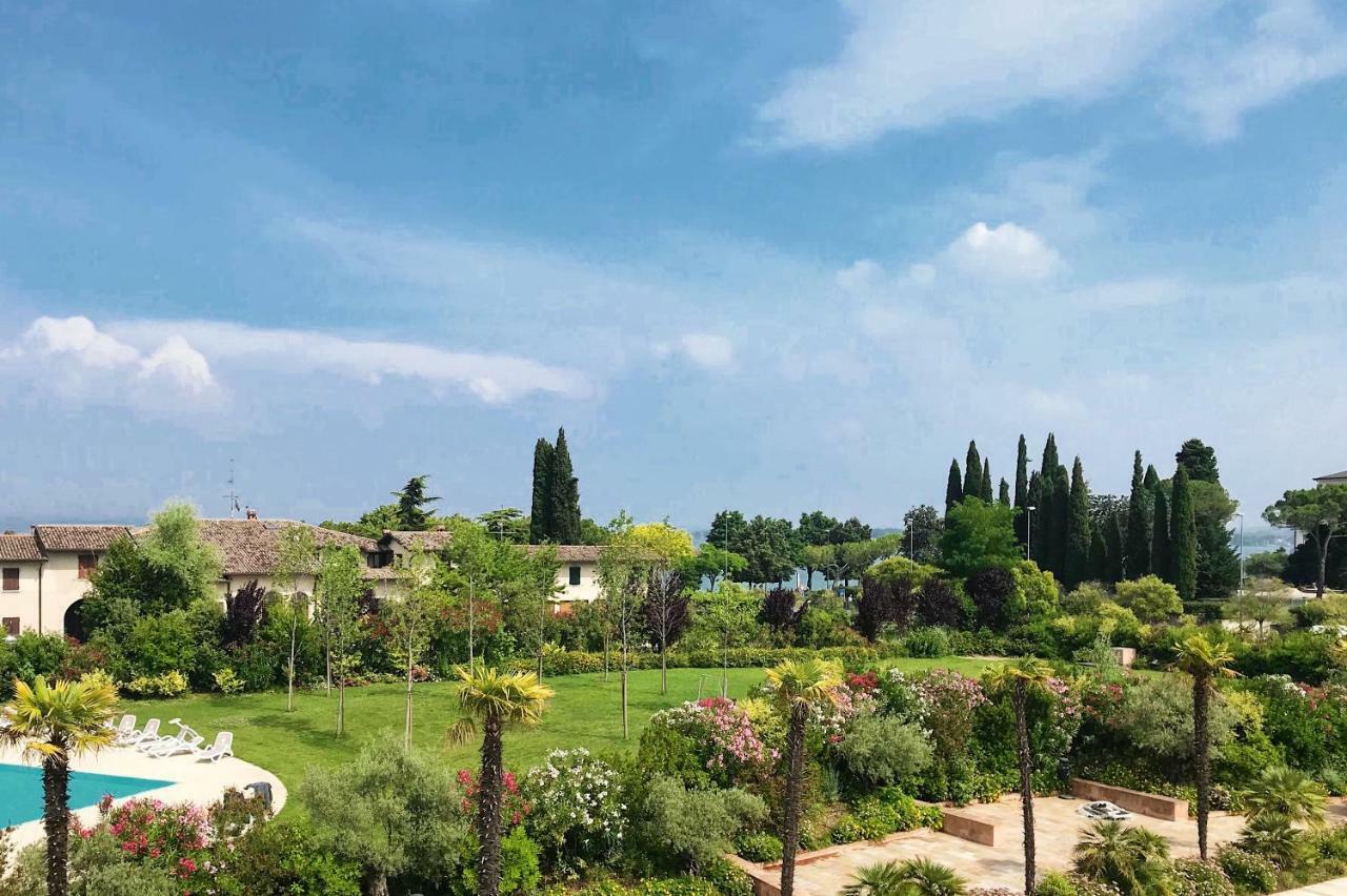 Casa Di Alex | Sirmione Apartment Luaran gambar